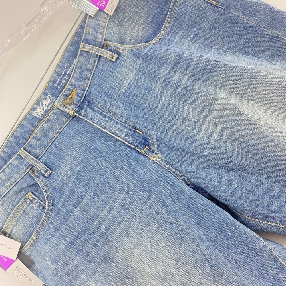 Mossimo‎ Boyfriend Crop Stretch Jeans Distressed Denim Light Wash Raw Hem 16